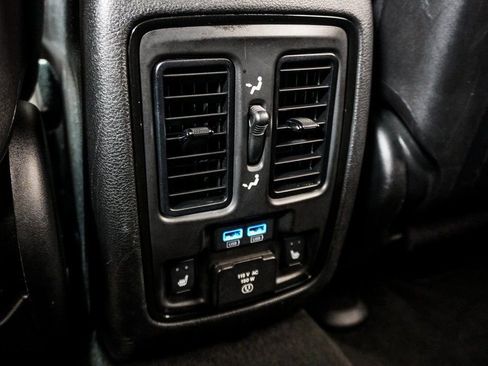 Used 2022 Dodge Durango R/T w/ Blacktop Package image 10