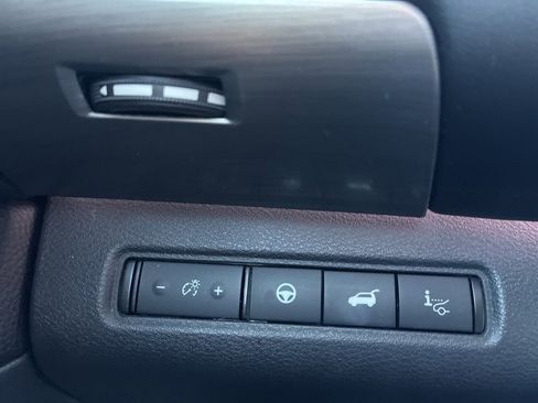 Used 2022 Nissan Pathfinder Platinum w/ Cargo Package image 14