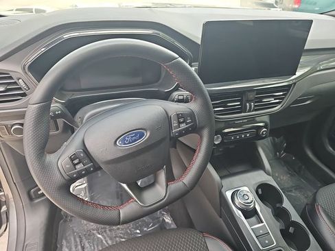 Certified 2023 Ford Escape ST-Line w/ Tech Pack #1 AWD/4WD image 16