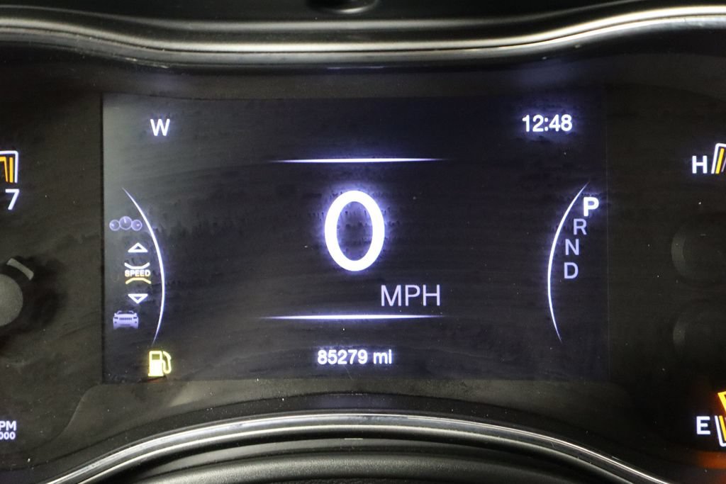 Used 2022 Jeep Grand Cherokee Limited AWD/4WD image 42