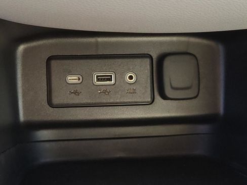 Used 2024 Chevrolet Equinox LS w/ Driver Confidence II Package FWD image 25