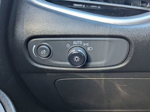 Used 2023 Chevrolet Malibu LT FWD image 24