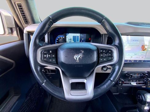 Used 2023 Ford Bronco Wildtrak AWD/4WD image 6