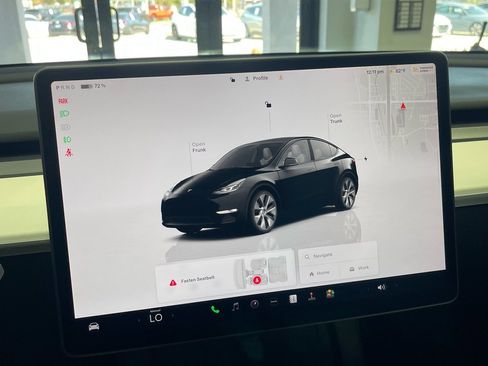 Used 2023 Tesla Model Y 2WD image 44