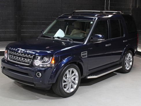 Used 2016 Land Rover LR4 HSE AWD/4WD image 5