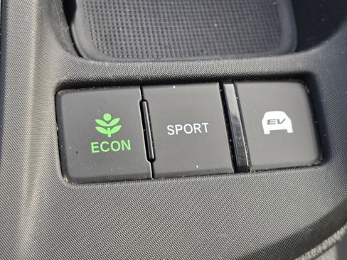 Used 2019 Honda Insight EX image 29