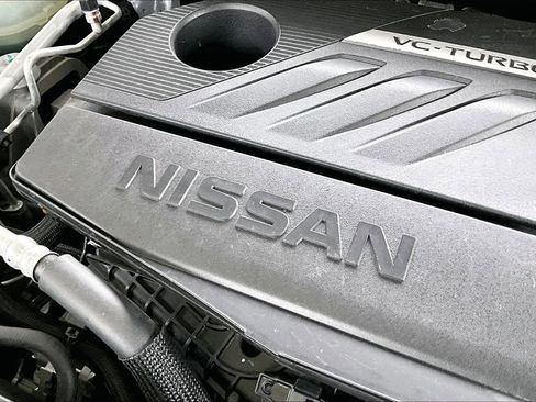 Used 2025 Nissan Rogue SV image 27