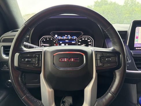 Used 2021 GMC Yukon SLT w/ SLT Premium Package RWD image 13