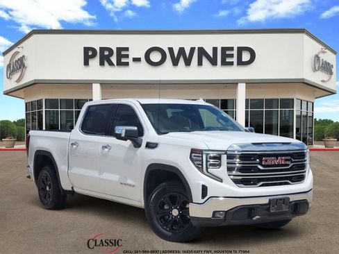 Used 2025 GMC Sierra 1500 SLT RWD image 1