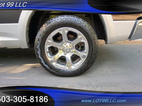 Used 2016 RAM 1500 Laramie w/ Convenience Group AWD/4WD image 4