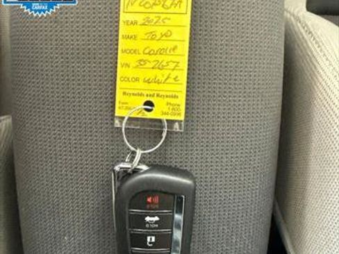 Certified 2025 Toyota Corolla LE FWD image 20