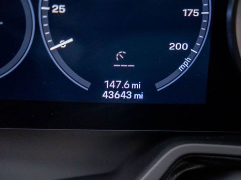 Used 2021 Porsche 911 Carrera image 19