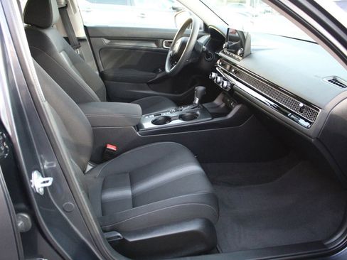Used 2023 Honda Civic LX image 10
