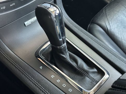 Used 2014 Lincoln MKT AWD w/ Equipment Group 201A image 23