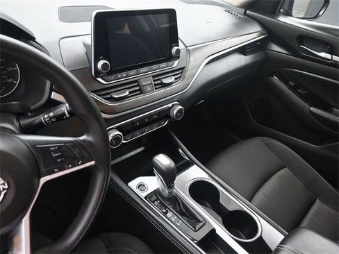 Certified 2023 Nissan Altima 2.5 SV image 31