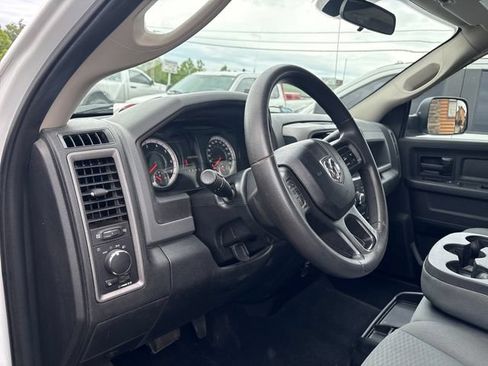 Used 2018 RAM 2500 Tradesman w/ Chrome Appearance Group AWD/4WD image 8