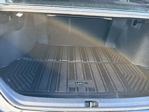 Used 2022 Toyota Camry XLE image 25