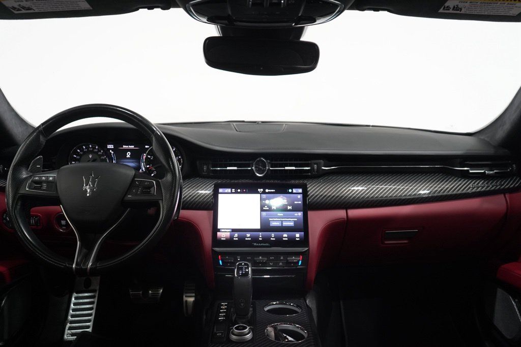 Used 2022 Maserati Quattroporte Trofeo RWD image 16