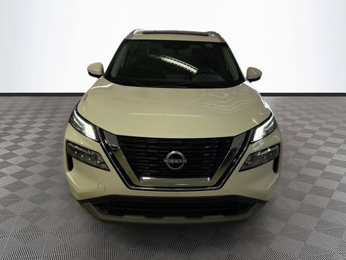 Used 2023 Nissan Rogue SV w/ SV Premium Package AWD/4WD image 2