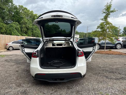 Used 2020 Tesla Model Y Long Range AWD/4WD image 19