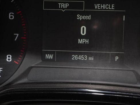 Used 2024 Chevrolet Trax LS w/ LS Convenience Package FWD image 12