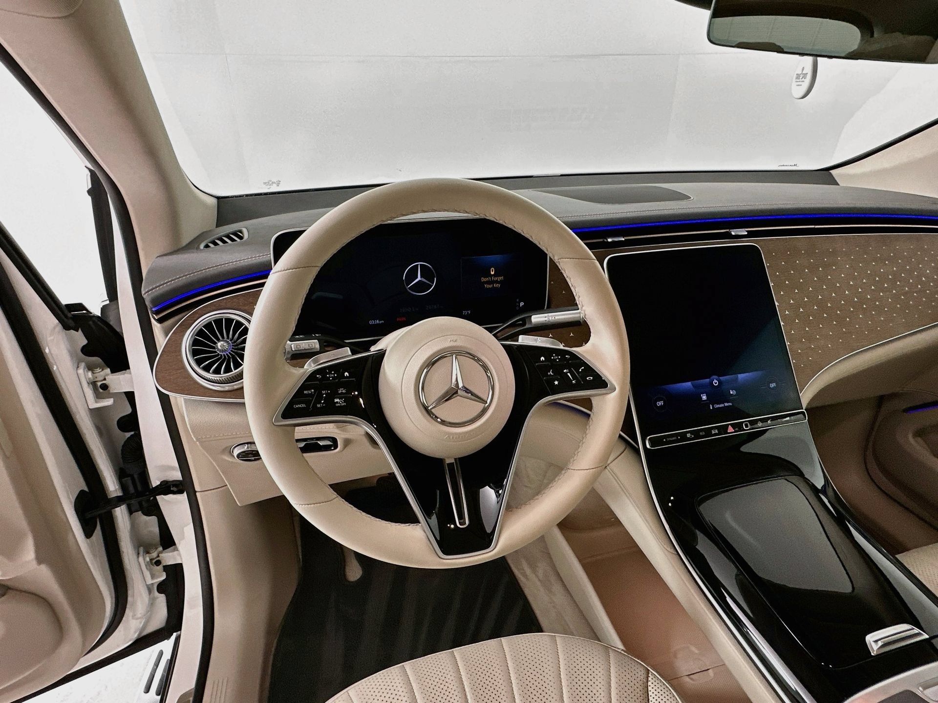 Certified 2023 Mercedes-Benz EQS 450+ SUV image 12
