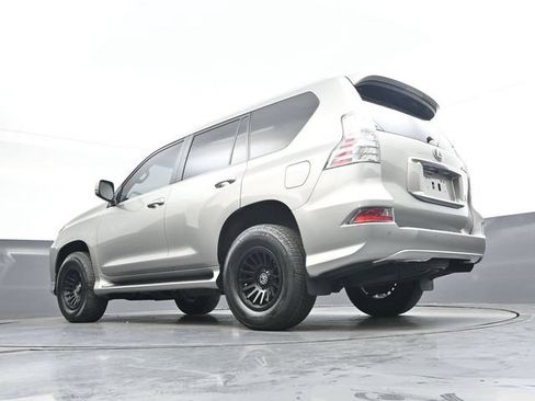 Used 2023 Lexus GX 460 Premium AWD/4WD image 34