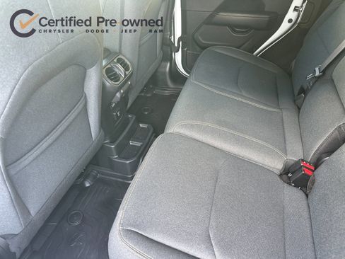 Certified 2025 Jeep Wrangler Unlimited Sahara AWD/4WD image 13