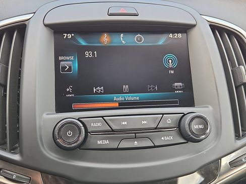 Used 2015 Buick LaCrosse FWD image 32