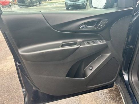 Used 2021 Chevrolet Equinox LT image 12