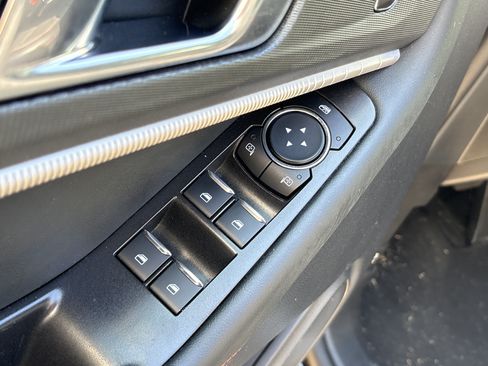Used 2025 Ford Explorer ST-Line AWD/4WD image 30