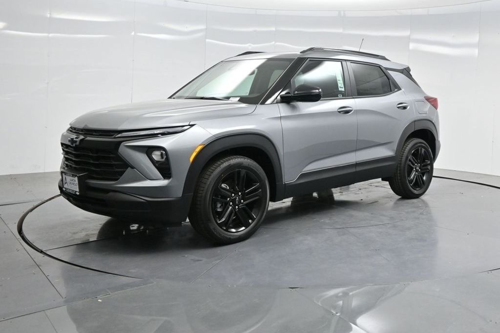 Used 2026 Chevrolet TrailBlazer LT w/ Midnight Edition FWD image 23