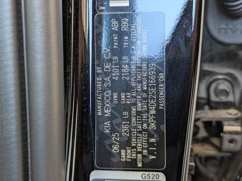 Used 2025 Kia K4 GT-Line w/ GT-Line Premium Package image 39