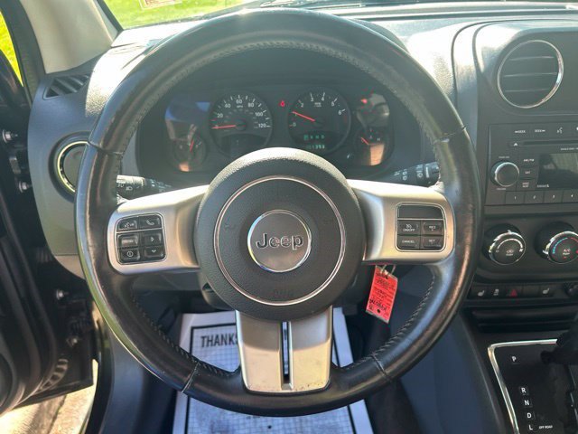 Used 2013 Jeep Compass Latitude AWD/4WD image 14