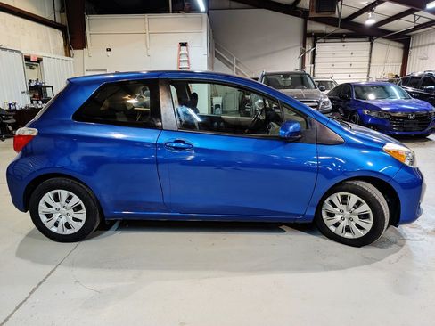 Used 2014 Toyota Yaris LE FWD image 7