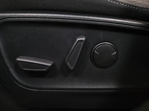 Used 2021 Ford Escape SE w/ Convenience Package image 29