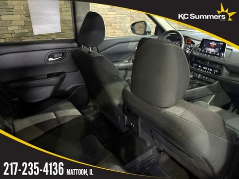 Certified 2025 Nissan Rogue SV image 32