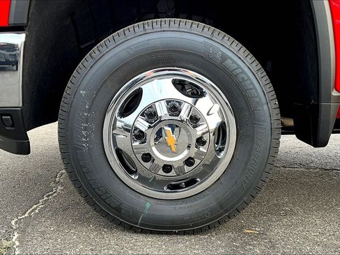 New 2026 Chevrolet Silverado 3500 LT image 12
