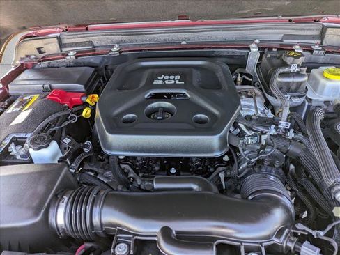 Used 2021 Jeep Wrangler Unlimited Sahara image 23