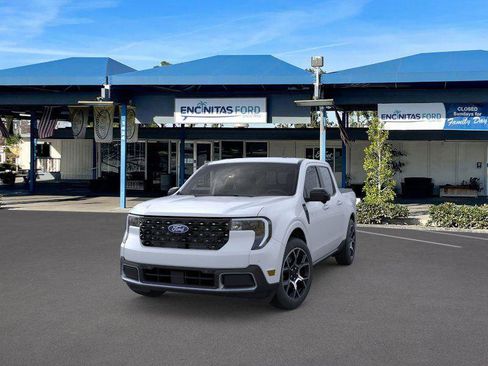 New 2025 Ford Maverick Lariat w/ 4K Tow Package image 2