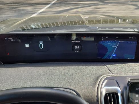 Certified 2025 Ford Expedition Platinum image 31