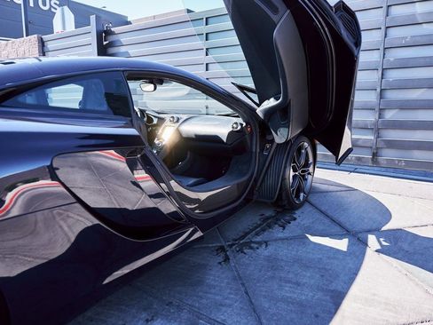 Used 2012 McLaren MP4-12C Coupe image 30