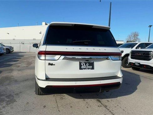 Used 2023 Lincoln Navigator Reserve image 9
