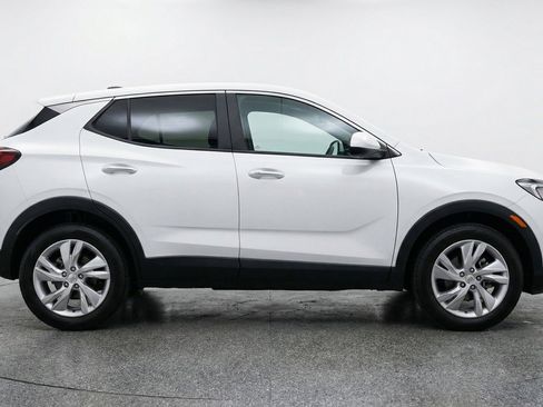 Used 2025 Buick Encore GX Preferred FWD image 11