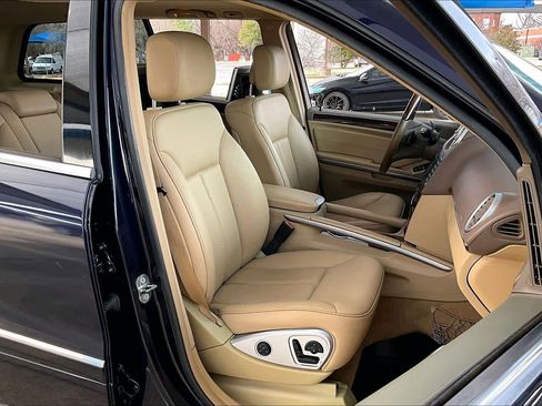 Used 2012 Mercedes-Benz GL 450 4MATIC image 8