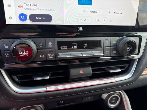 Used 2026 Toyota Grand Highlander Platinum image 27