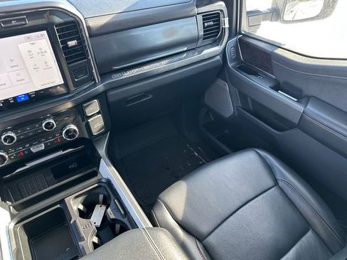 Used 2023 Ford F250 Lariat w/ Sport Appearance Package image 21