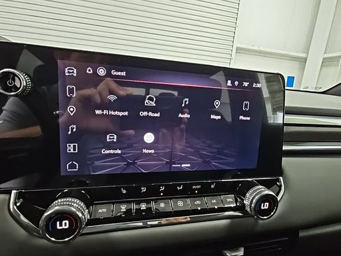 New 2026 GMC Canyon Elevation w/ Convenience Package image 18