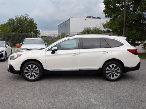 Used 2018 Subaru Outback 2.5i Touring AWD/4WD image 9