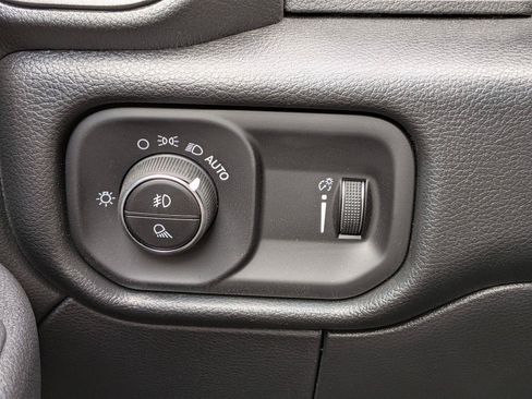 New 2026 RAM 3500 Tradesman AWD/4WD image 27